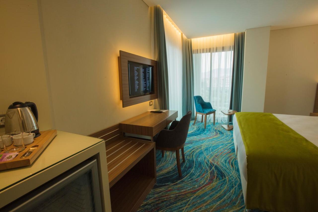 Hotel Ibis Styles Izmir Bornova Zewnętrze zdjęcie